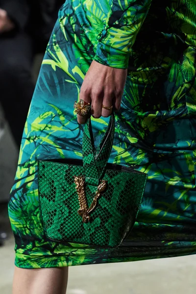 Look 58